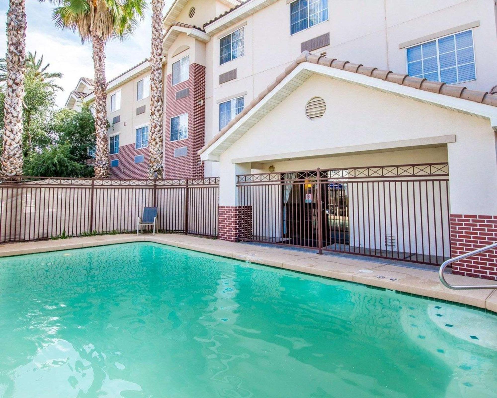 Quality Inn Chandler I-10 Exteriör bild